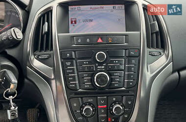 Універсал Opel Astra 2011 в 