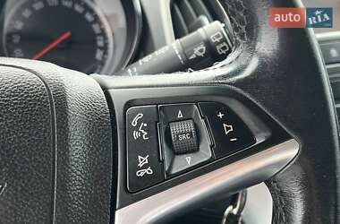 Універсал Opel Astra 2011 в 