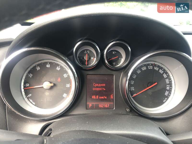 Хэтчбек Opel Astra 2012 в Львове