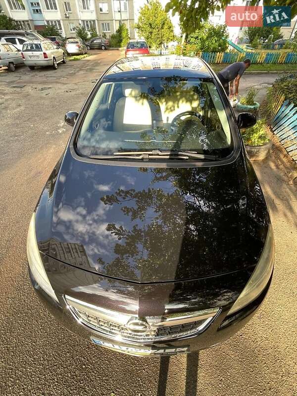 Хетчбек Opel Astra 2011 в Чернігові