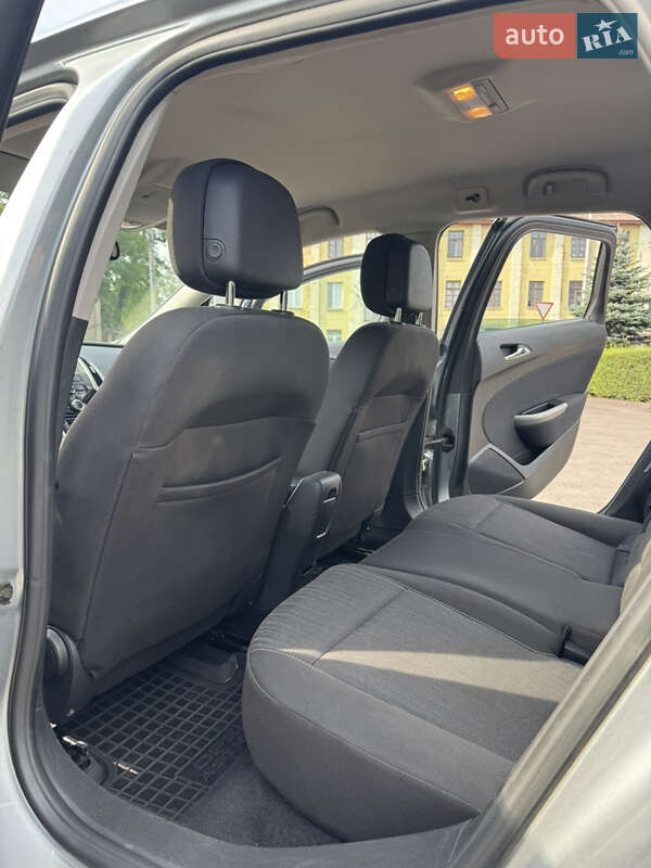 Универсал Opel Astra 2011 в Каменском фото 7 Универсал Opel Astra 2011 в Каменском