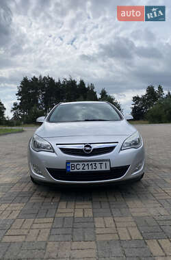 Универсал Opel Astra 2011 в Судовой Вишне