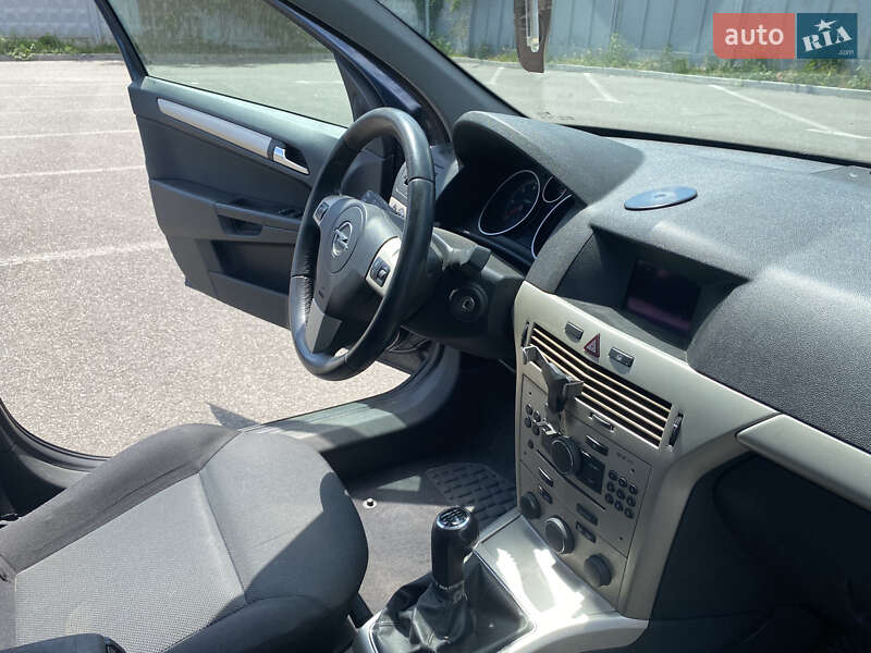 Універсал Opel Astra 2007 в Харкові