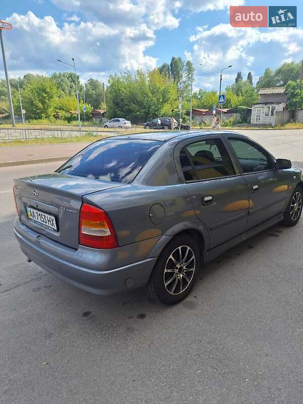 Седан Opel Astra 2008 в Києві