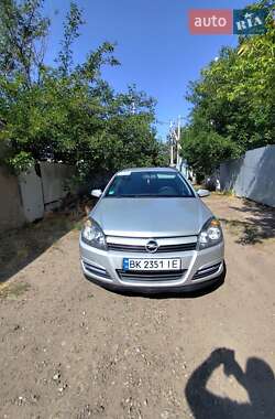 Универсал Opel Astra 2005 в Дружковке
