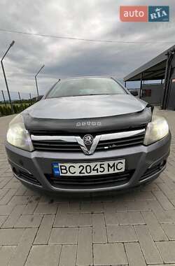 Хэтчбек Opel Astra 2006 в Тячеве