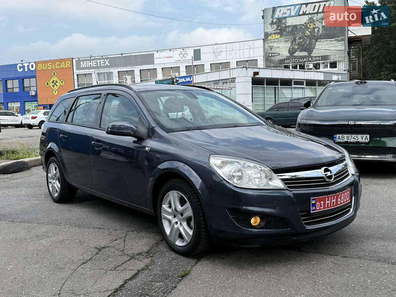 Універсал Opel Astra 2009 в Вінниці