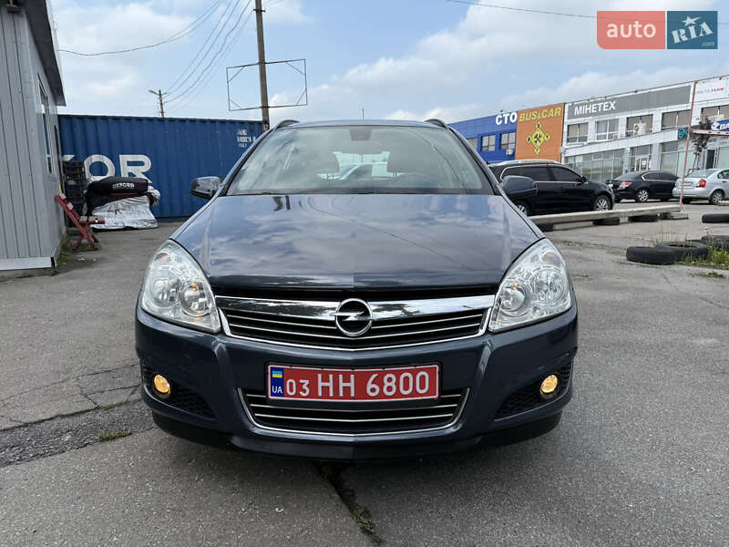 Універсал Opel Astra 2009 в Вінниці