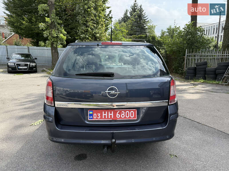 Універсал Opel Astra 2009 в Вінниці