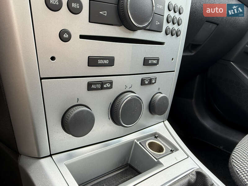 Універсал Opel Astra 2009 в Вінниці