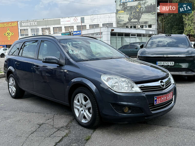 Універсал Opel Astra 2009 в Вінниці