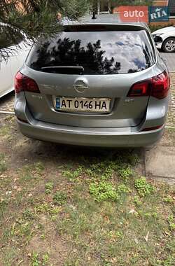 Универсал Opel Astra 2011 в Ивано-Франковске