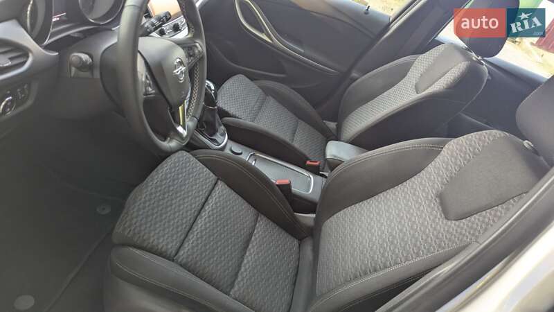 Универсал Opel Astra 2017 в Николаеве