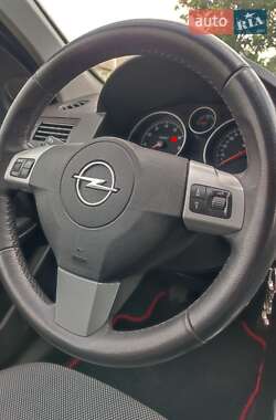 Универсал Opel Astra 2009 в 
