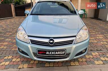 Універсал Opel Astra 2009 в Івано-Франківську