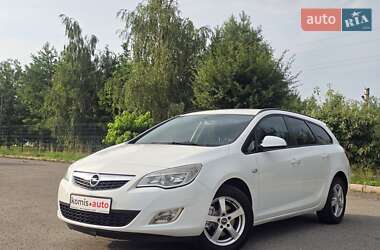Універсал Opel Astra 2011 в Хмельницькому