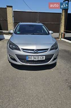 Универсал Opel Astra 2014 в 