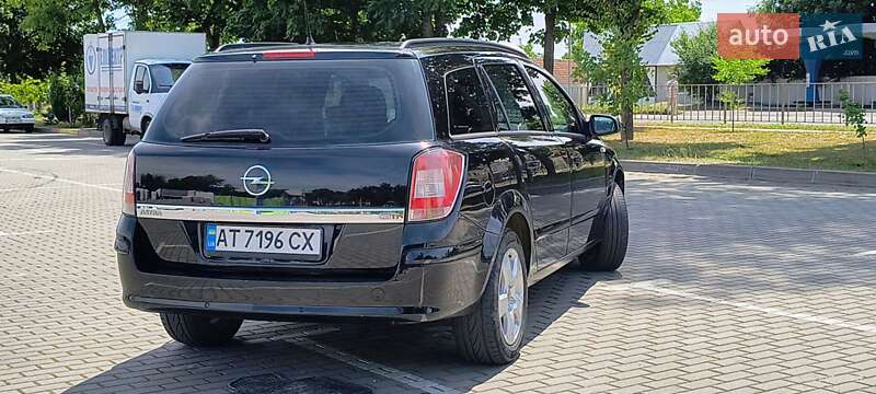 Универсал Opel Astra 2008 в Коломые