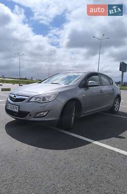 Хэтчбек Opel Astra 2011 в Львове