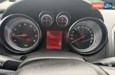 Универсал Opel Astra 2011 в 