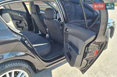 Хэтчбек Opel Astra 2004 в 