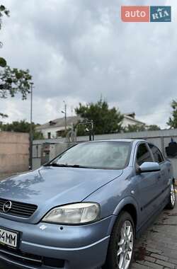 Седан Opel Astra 2003 в Черкасах