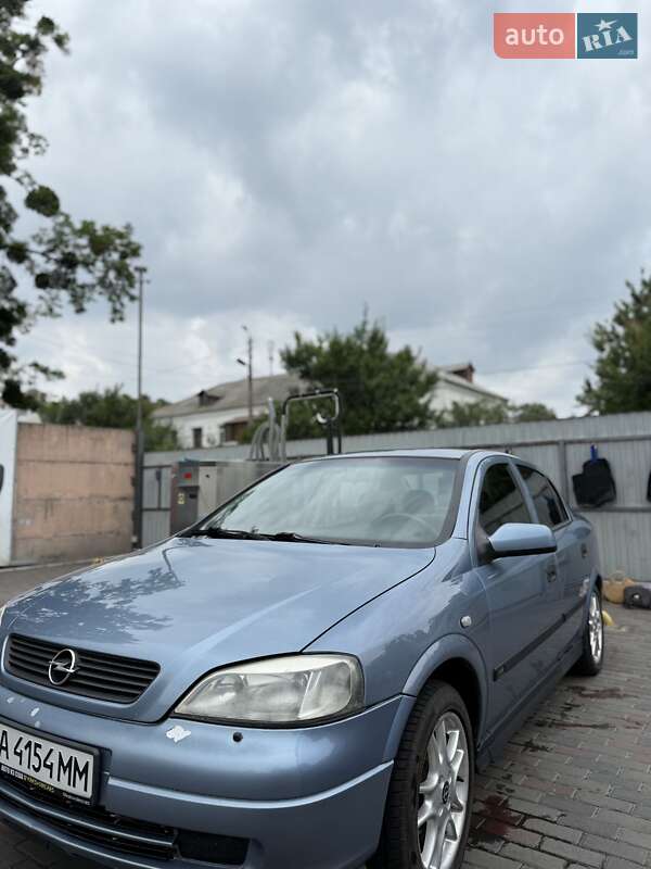 Opel Astra 2003