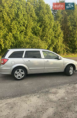 Универсал Opel Astra 2008 в 