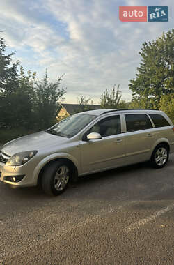 Универсал Opel Astra 2008 в 