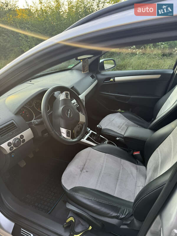 Универсал Opel Astra 2008 в Турке
