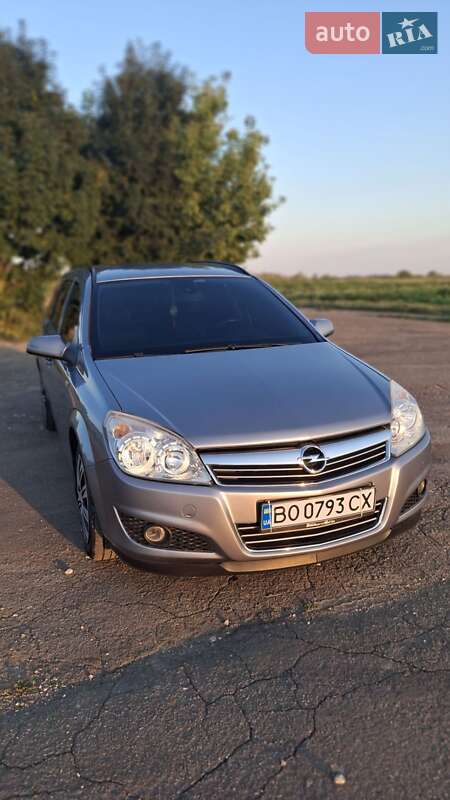 Opel Astra 2009