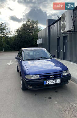 Седан Opel Astra 1992 в Жидачове