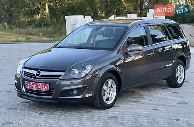 Універсал Opel Astra 2010 в Вінниці