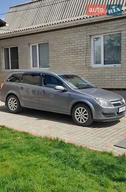 Универсал Opel Astra 2005 в Маньковке
