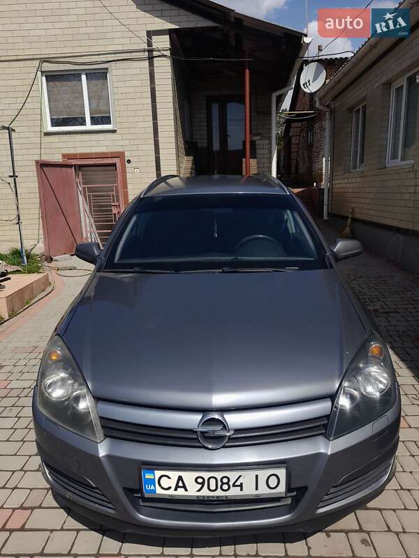 Универсал Opel Astra 2005 в Маньковке
