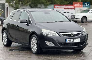 Хэтчбек Opel Astra 2011 в Житомире
