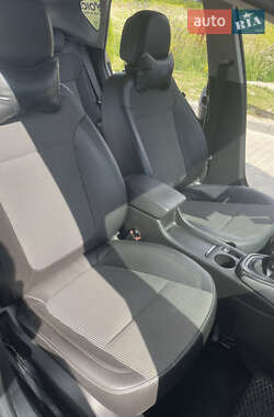 Хэтчбек Opel Astra 2010 в 