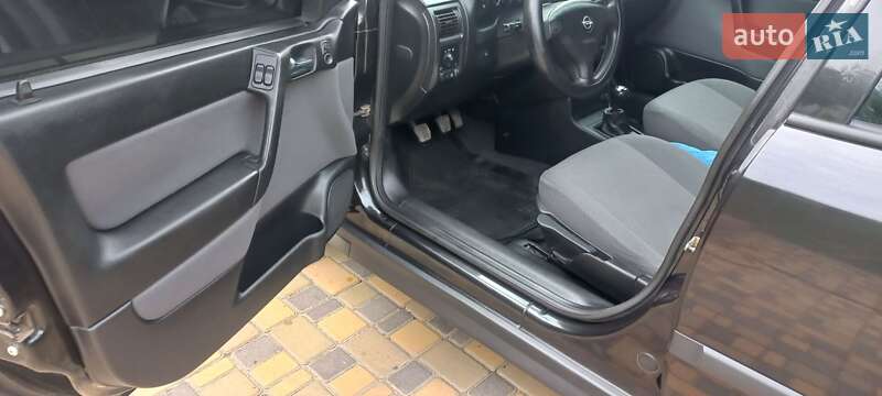 Седан Opel Astra 2007 в Высоком