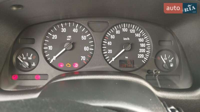 Седан Opel Astra 2006 в Житомире фото 2 Седан Opel Astra 2006 в Житомире