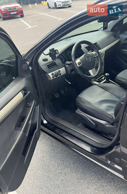 Универсал Opel Astra 2008 в 