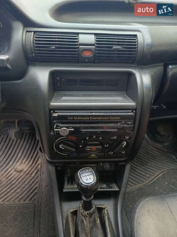 Седан Opel Astra 1995 в Глинянах фото 5 Седан Opel Astra 1995 в Глинянах