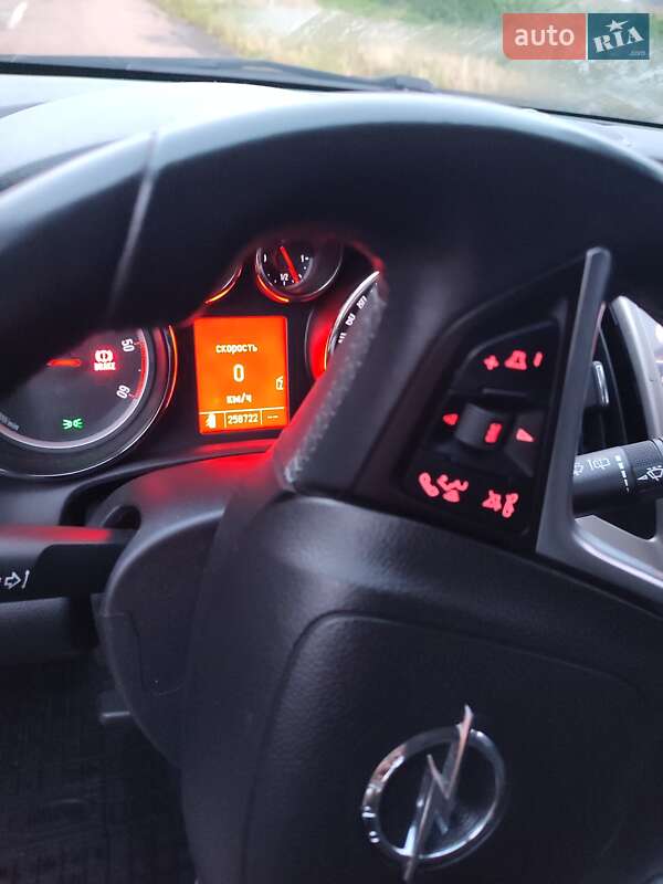 Хэтчбек Opel Astra 2010 в Харькове