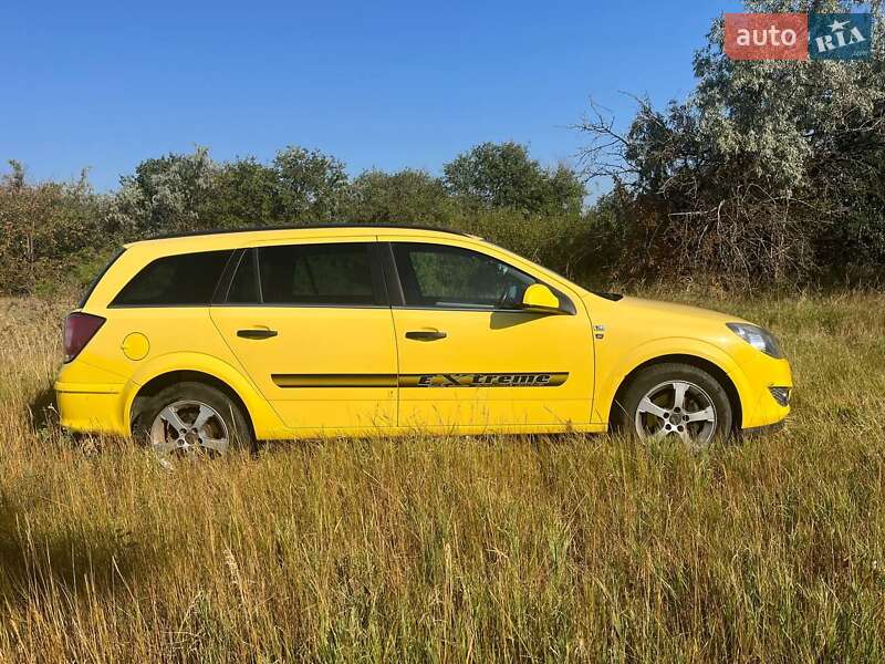 Универсал Opel Astra 2010 в Николаеве