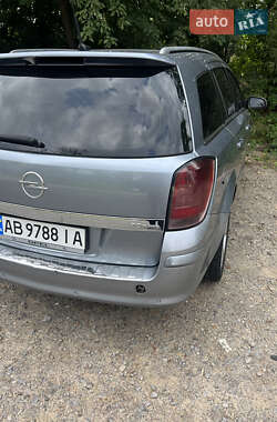Универсал Opel Astra 2005 в Виннице