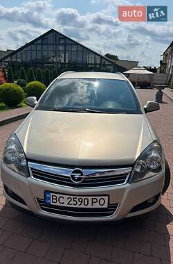 Универсал Opel Astra 2010 в 