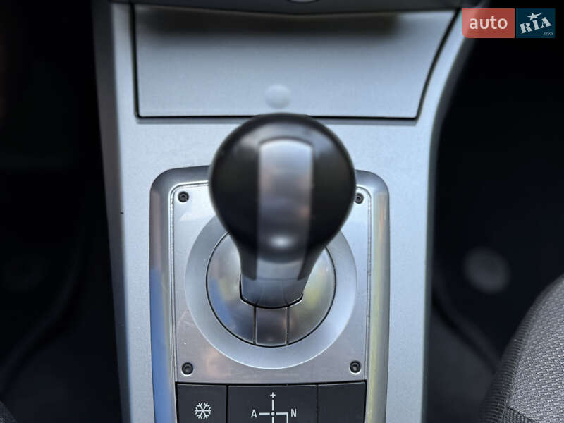 Хэтчбек Opel Astra 2012 в Черновцах