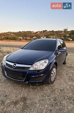 Универсал Opel Astra 2007 в Вознесенске