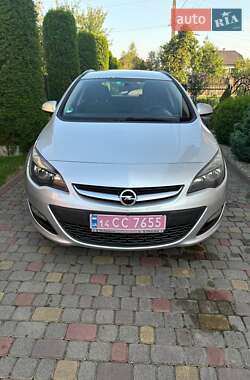 Универсал Opel Astra 2013 в 