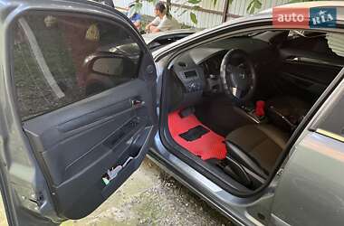 Универсал Opel Astra 2005 в 