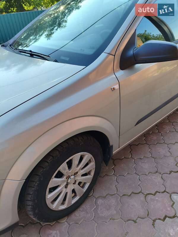 Хетчбек Opel Astra 2006 в Жмеринці